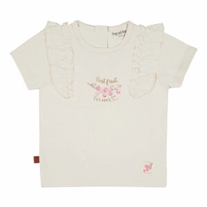 Dit leuke off white shirtje met korte mouwen komt uit de Spring Summer Crush collectie van Frogs and Dogs. Op de voorkant van het shirtje staat een schattige print van besjes met de tekst 'Best fruit Forever". Het shirtje heeft aan de zijkant van de hals aan beide kant een ruche rand zitten.