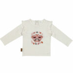 Dit leuke witte shirtje met lange mouwen komt uit de Flower Power collectie van Frogs and Dogs. Op de voorkant is de tekst geborduurd Free as a Butterfly en een mooie vlinder. De bovenkant van de mouwen zijn afgewerkt met een rucherand.
