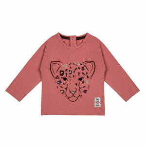 Dit lieve en schattig shirt met lange mouw Jaguar komt uit de collectie Wild Life van Frogs and Dogs. Het shirtje lange mouw heeft een mooie print met glitters op de voorzijde. De print is de afbeelding van het hoofd van een jaguar. Het shirtje heeft raglan mouwen en op de achterzijde drukkers.