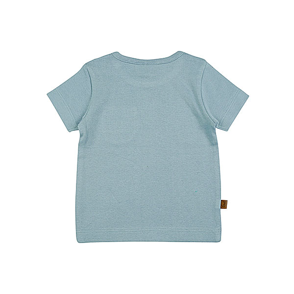 Dit leuke shirtje met korte mouw in de kleur as blauw komt uit de Spring Eton collectie van Frogs and Dogs. Het shirtje is effen van kleur en gemaakt van fijne ribstof. Op de voorzijde zit een zakje gestikt.