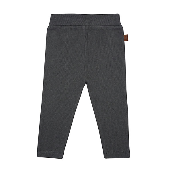Frogs en Dogs heeft een leuke collectie van leggings gemaakt voor jouw kleine meid. Dit broekje is in de kleur antraciet en komt uit de Amour collectie en is gemaakt van zachte ribstof. Het antractiete broekje heeft aan de bovenkant een elastieken band met een sierstrikje in dezelfde kleur als het broekje. De pijpjes zijn afgewerkt met een gezoomde rand.