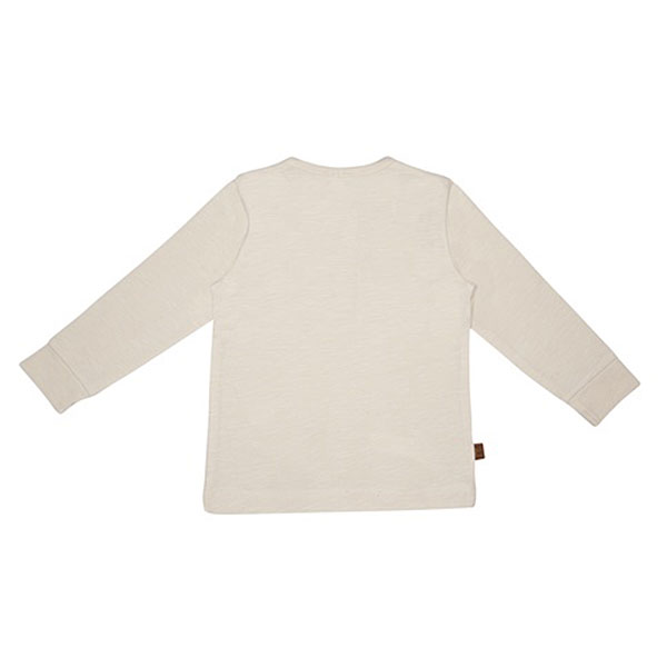 Dit leuke shirtje met lange mouw in de kleur beige komt uit de Racoon Club collectie van Frogs and Dogs. Het shirtje is gemaakt van zacht katoen. Op de voorzijde zit op borsthoogte het hoofdje geborduurd van een wasbeer. Het shirtje heeft een knoopjessluiting aan de voorzijde.