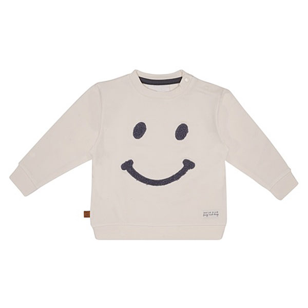 Deze stoere sweater in de kleur beige komt uit de Smile Club collectie van Frogs and Dogs. De sweater is gemaakt van zacht katoen. Op de voorzijde is het hoofdje van een 'Smile' geborduurd met wollige blauwe garen waardoor het er echt op ligt. Aan de binnenzijde is vlies gebruik waardoor de huid van je kleintje beschermd wordt.