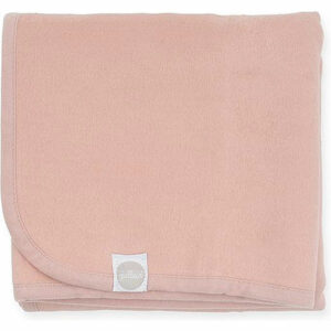 Ben jij nog op zoek naar de perfecte basic voor jouw kleintje? Deze deken Pale Pink van de collectie Basics van Jollein is dan superfijn. Hij is lekker zacht en past overal bij doordat hij een effen kleur heeft. Combineer deze deken bijvoorbeeld met een leuk (hoes)lakentje met print. De deken is niet alleen fijn in het bedje van jouw baby, maar kun je ook goed gebruiken als je samen onderweg bent met de kinderwagen of bij het knuffelen op de bank.