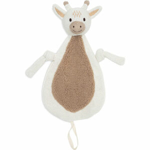 Dit leuke crèmekleurige knuffeldoekje Giraf komt uit de collectie van Jollein en kan de hele dag met jouw baby knuffelen. Het doekje is crème gebreid aan de voorzijde. Het buikje van het diertje is van extra zachte fleece en de achterkant is van fijne badstof gemaakt. Een erg hoog knuffelgehalte dus! Het doekjes bevestig je gemakkelijk aan het speentje door middel van het aangehechte lusje. Het doekje heeft het hoofdje van een giraffe.