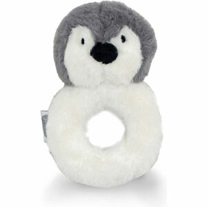 Deze zachte pluche grijs/witte rammelaar in de vorm van een Pinguïn is handig oefenmateriaal voor grijpen en vasthouden. Deze pinguïn komt uit de collectie van Jollein. De pinguïn heeft een soort handig handvat. Het is niet erg als je kindje het na het grijpen ook weer laat vallen. De zachte rammelaar zal jouw baby niet bezeren. De oogjes en neusje zijn op het hoofdje geborduurd.
