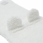 Deze zacht washand Ears is gemaakt van badstof in de kleur Ivory komt uit de Bascis collectie van Jollein. Deze badstoffen washand is zeer handig voor dagelijks gebruik. Heerlijk zacht en lief voor het kwetsbare huidje van jouw baby, lekker lang zodat hij goed om je hand blijft zitten en verkrijgbaar in 6 vrolijke kleurtjes. Daarnaast heeft de washand schattige oortjes aan de bovenkant en een handig lusje om de washand op te hangen.