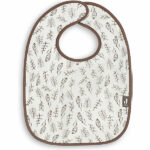 Laat jouw kleintje lekker kliederen en ontdekken aan tafel. Met deze slabben van Meadow Chestnut uit de collectie van Jollein bescherm je het leuke outfitje van jouw kleintje. De slabben zijn per drie verpakt en elke slab heeft een ander printje in het Meadow thema: 1x overall bloemenprint met verschillende bloemen, 1x quotes & 1x 3 takjes. De slabben zijn afgezet met een bruine bies.