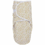 De cheethaprint op deze Meyco Baby Cheetah Honey Gold inbakerdoek oogt rustig en subtiel dankzij de zachte kleuren. Precies goed voor jouw kleintje! Met de doek kun je je kleintje veilig inbakeren. En niets is fijner dan dat voor jouw pasgeboren baby want op deze manier valt jouw kleintje lekker in slaap. De sluiting van deze inbakerdoek is gemaakt van klittenband.