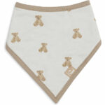 Handige en leuke bandana slabben van Jollein gemaakt van zachte hydrofiel stof. Deze bandana slabben zijn effen ecru van kleur met een leuke print van teddyberen. De slabben zijn afgezet met een bruine bies en de binnenzijde is gemaakt van zachte stof . De slabben zijn voorzien van 2 drukknoopjes zodat ze verstelbaar zijn in maat. Een bandana slab beschermt de kleertjes van je kindje tegen kwijlen gedurende de dag.