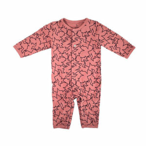 Dit unieke boxpakje met bliksemprint komt uit de collectie van Mijs X Merlijn. Dit stijlvolle boxpakje heeft een eigentijdse print van de bliksem in de kleur grijs op een oudroze ondergrond. Het boxpakje is gemaakt van 100% katoen en voelt heerlijk zacht aan. De boorden zijn elastisch en het heeft een handige drukker sluiting zodat hij makkelijker aangetrokken kan worden.