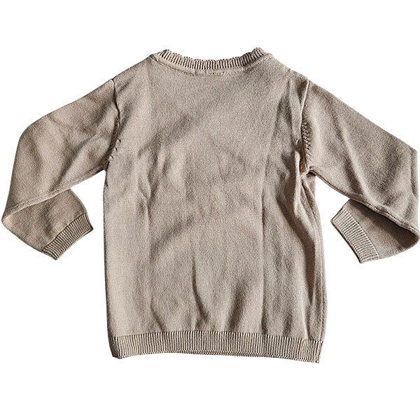 Dit mooie gebreide overslagshirtje met lange mouw is in de kleur cappuccino en komt uit de collectie Simply Nice Girl van Frogs and Dogs. Het shirtje heeft een mooie overslag. De overslag heeft een gebreid rufflerandje. De boordjes zijn gebreid.