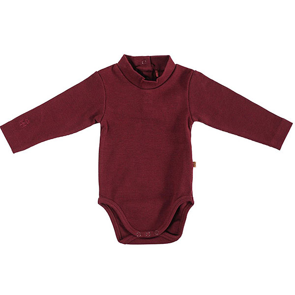 Dit mooie rompertje met turtleneck (col) in de kleur bordeaux komt uit de collectie van Mijs X Merlijn. Deze zeer stijlvolle turtleneck (col) romper met opstaande kraag heeft een drukker sluiting op de rug en aan de onderkant wat zeer handig voor het verschonen van de luier.