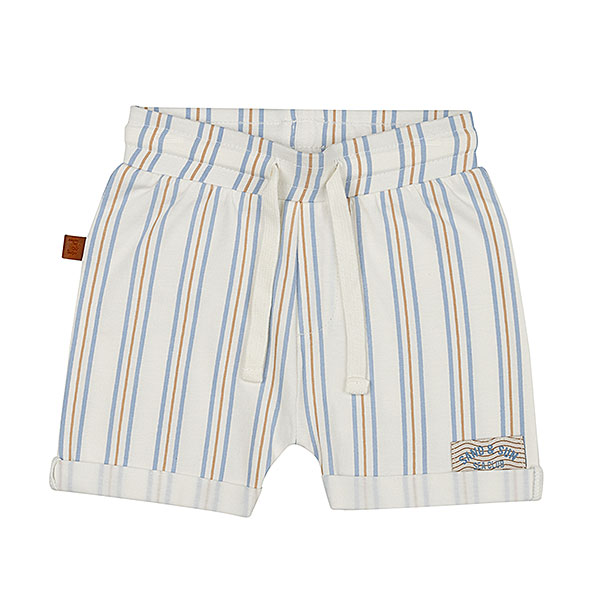 Dit stoere gebroken witte korte broekje met geprinte strepen uit de Sun and Sand-collectie van Frogs and Dogs. Gemaakt van zacht en luchtig materiaal voor extra comfort. Perfect voor zomerse dagen en dagelijks gebruik. Het broekje een omgeslagen rand bij de pijpjes voor een speelse look. Dankzij de elastische tailleband met koord zit het broekje comfortabel en blijft hij goed op zijn plek.
