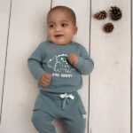 Setje sweaters & cargopants. Collectie Nice Team Frogs and Dogs