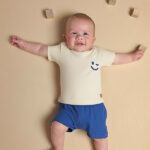 Frogs-and-Dogs-t-shirt-korte-mouw-beige-geprinte-smile