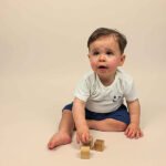 Frogs-and-Dogs-t-shirt-korte-mouw-gebroken-wit-geprinte-smile