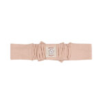 Dit schattige baby haarbandje in de zachte kleur Rose Smoke is een stijlvol accessoire uit de Summer Flowers collectie van Frogs and Dogs. Het baby haarbandje is gemaakt van heerlijk zacht katoen en heeft een effen kleur, wat het geheel een frisse, zomerse uitstraling geeft. Perfect om de outfit van jouw kleine meisje compleet te maken!