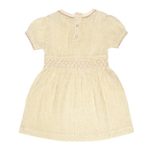 Dit prachtige Gold Glitter jurkje komt uit de All Collection van Frogs and Dogs en straalt pure elegantie uit. Het is uitgevoerd in de kleur Sheer Pink, een subtiele beige tint met een vleugje roze. De fijne gouden strepen, geweven met glinsterend gouddraad, geven het jurkje een sierlijke en feestelijke uitstraling.