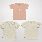 Baby shirtje met bloemenprint en schulpmouwtjes in gebroken wit - Summer Flowers collectie.