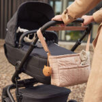 Jollein bijtring Bunny Ears in olive green met siliconen ring en stoffen oortjes