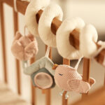 Jollein activiteitenspiraal Lovely Birds in ivory met figuren, belletje en spiegeltje