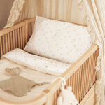 Jollein speendoekje Bunny Ears Olive Green in de vorm van een konijntje van hydrofiel katoen