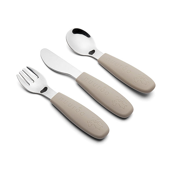 Nuuroo Jana bestekset beige met muisprint, mes, vork en lepel