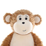 Cubbies knuffel Shimmy met bruin lichaam, lange staart, zwarte ogen en kleine oren