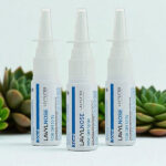 Lavylites neusspray 3x30 ml in witte flacons met blauwe accenten voor natuurlijke neusverzorging