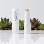 Lavylites LavyLips Lipbalsem SPF 30 in witte huls voor verzorging en bescherming van de lippen