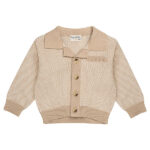 Frogs and Dogs Polo Cardigan Sand Shell met polokraag en knoopsluiting, geschikt voor baby’s