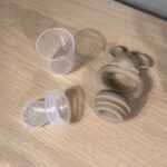 Set van 2 Nuuroo fruitfopspenen in Cobblestone en Woodrose met muismotief en beschermkap