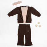 Frogs and Dogs flair pants baby & peuter Seal Brown met geborduurd strikje en uitlopende pijpjes