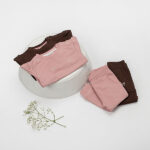 Frogs and Dogs flair pants baby & peuter Seal Brown met geborduurd strikje en uitlopende pijpjes