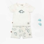 Frogs and Dogs baby & peutershort met all-over dino print in White Alyssum uit de Nice Team collectie.