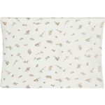 Jollein aankleedkussenhoes Riverside collectie 50x70 cm met eendjes, konijntjes en waterplantjes in zachte kleuren, gemaakt van rekbare jersey stof.