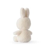 Offwhite Miffy Terry knuffel van Bon Ton Toys, 23 cm hoog, gemaakt van zachte badstof en geschikt vanaf de geboorte.