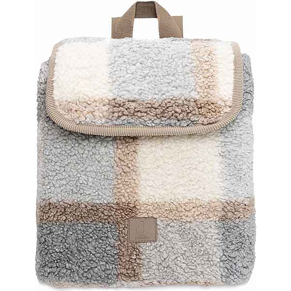 Jollein rugzak Check Bouclé met beige, crème en grijze ruitprint van zachte boucléstof, verstelbare schouderbanden en trekkoordsluiting.