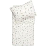 Jollein dekbedovertrek Riverside collectie met eendjes, konijntjes en waterplanten in neutrale tinten, inclusief kussensloop 60x40 cm.