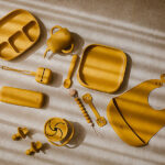 Oker gele siliconen lepel en vork voor baby en peuter