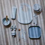 Siliconen kinderbestek met lepel en vork in blauw grijs voor baby en peuter