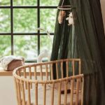 Jollein babymobiel van teddy met zonnetje, eendje en lieveheersbeestje in neutrale kleuren