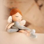 Jollein knuffelpop Amy fairy met blauw jurkje, geborduurde oogjes en zachte vleugels