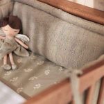 Jollein knuffelpop Livia fairy met zacht groen jurkje en geborduurd gezicht