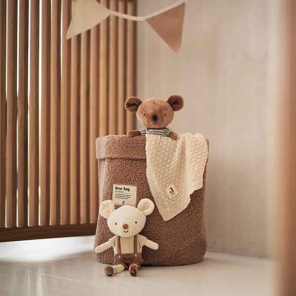 Jollein knuffel Bowie muis 32 cm met geborduurde oogjes en zachte pluche stof