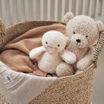 Jollein zacht eendje van teddy in off white en biscuit met rammelaar en knisperpapier