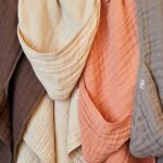 Jollein badcape hydrofiel Wrinkled Chestnut 75 x 75 cm met capuchon van zacht katoen