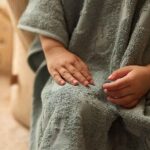 Jollein x Nijntje badponcho sea green van badstof met capuchon en jacquard Nijntje patroon