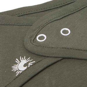 Jollein bandana slab Stargaze Leaf Green in groene tint met sterren en maan print gemaakt van zachte hydrofiele stof